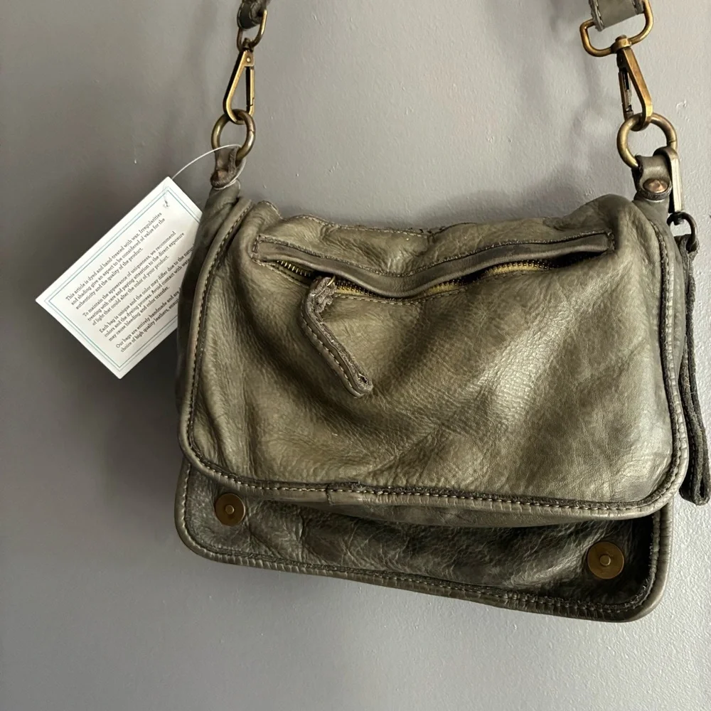 Sundance Italian Leather Studded Crossbody in Olive  Mossy Green NWT - Picture 4 of 11